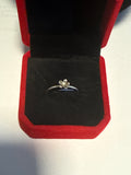 Adjustable toe ring with the moonstone daisy.￼